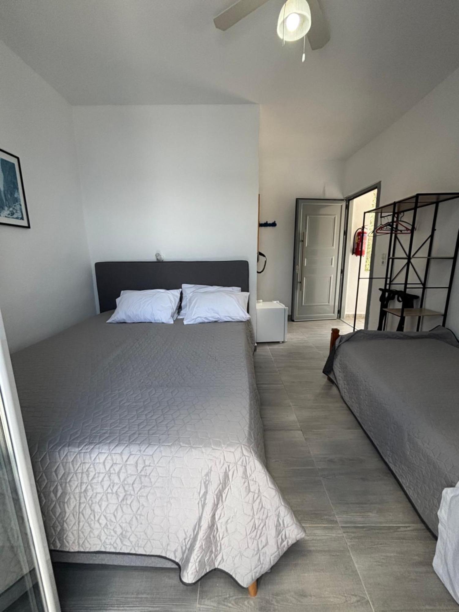 Scirocco Rooms Loutró Extérieur photo