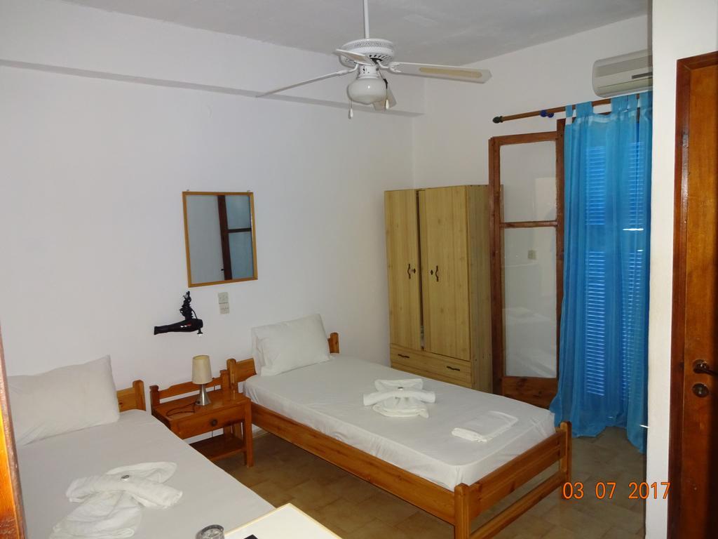 Scirocco Rooms Loutró Extérieur photo