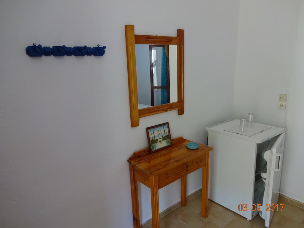 Scirocco Rooms Loutró Extérieur photo