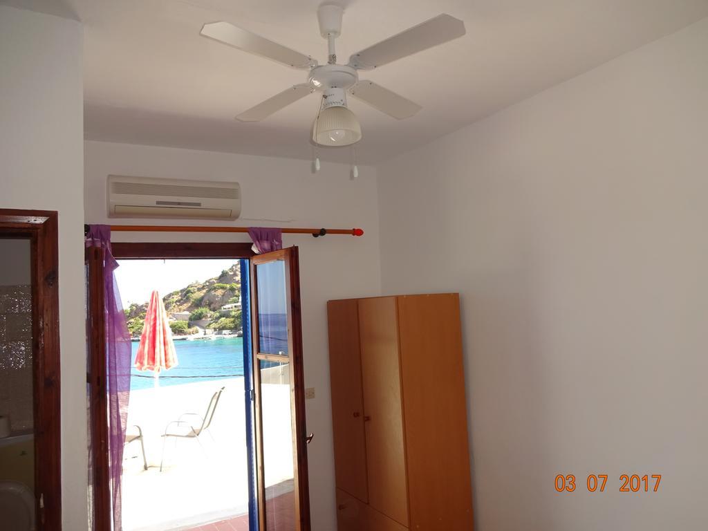 Scirocco Rooms Loutró Extérieur photo