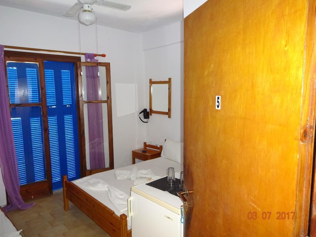 Scirocco Rooms Loutró Extérieur photo