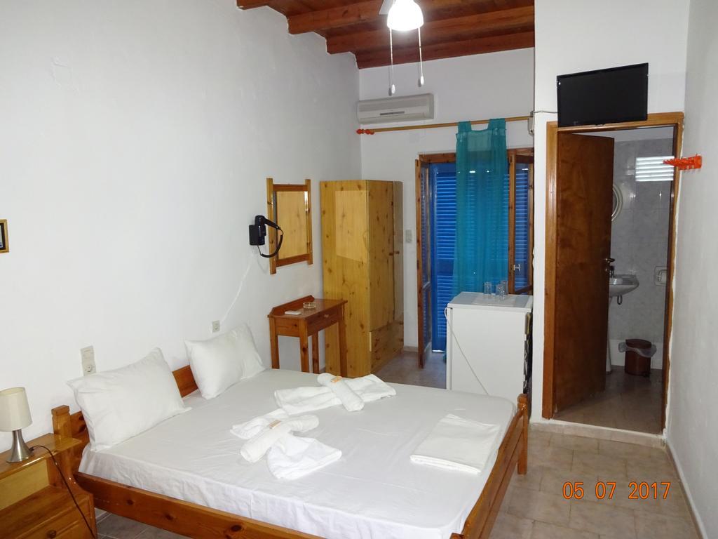 Scirocco Rooms Loutró Extérieur photo